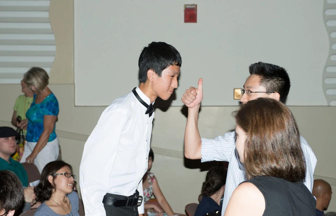 祝贺 陆逸轩 (Eric Lu)！
我们非常高兴地祝贺 Eric 在华沙第十九届