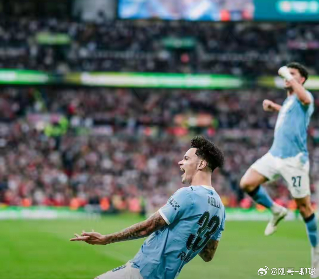 曼城2-0登顶联赛杯！队史第9冠加冕，瓜帅完胜阿尔特塔，阿森纳四冠王梦碎阿森纳0