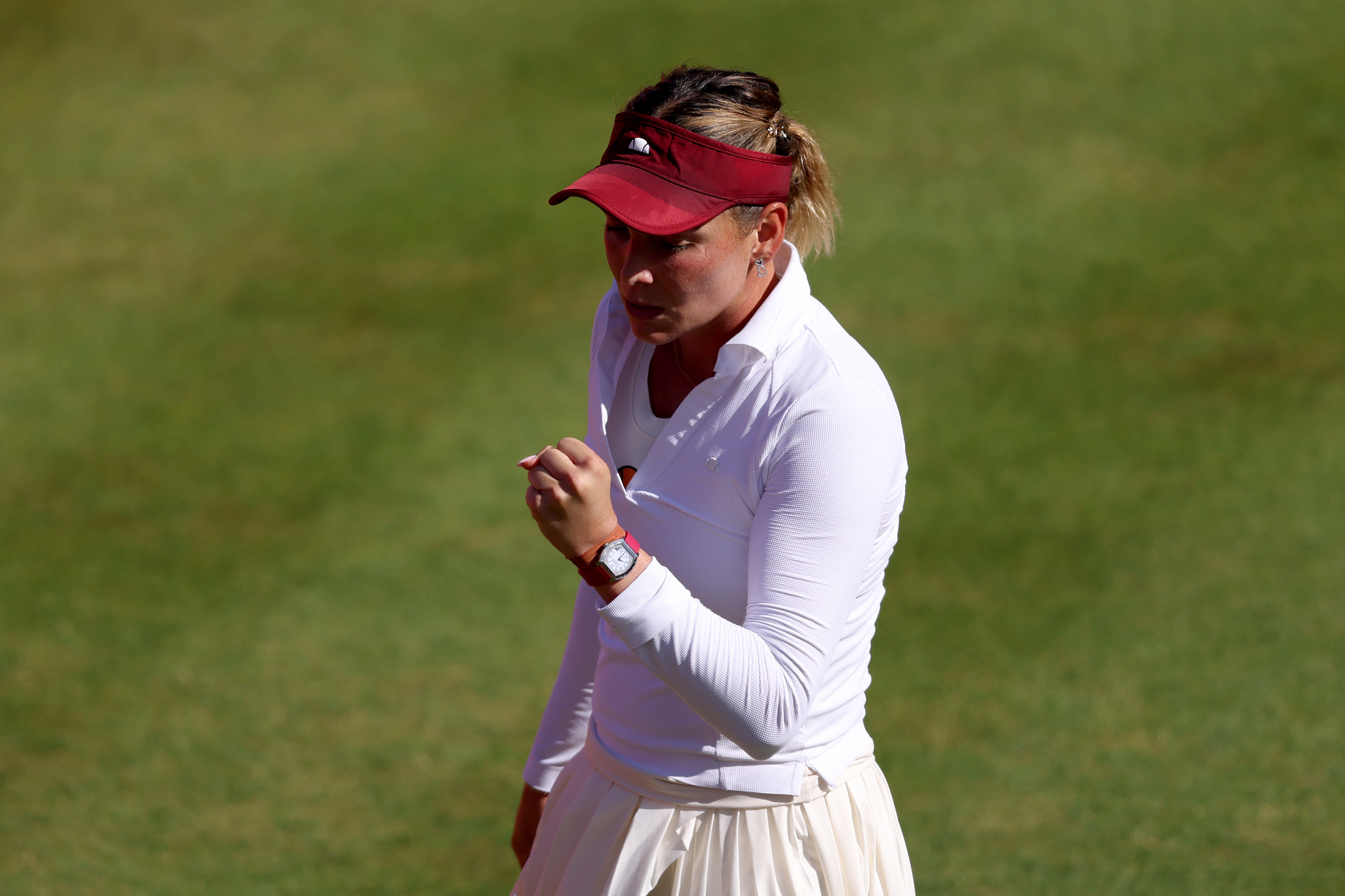 维基奇一日双胜✌WTA500伦敦站1/4决赛，幸运落败者维基奇以6-4 4-6 