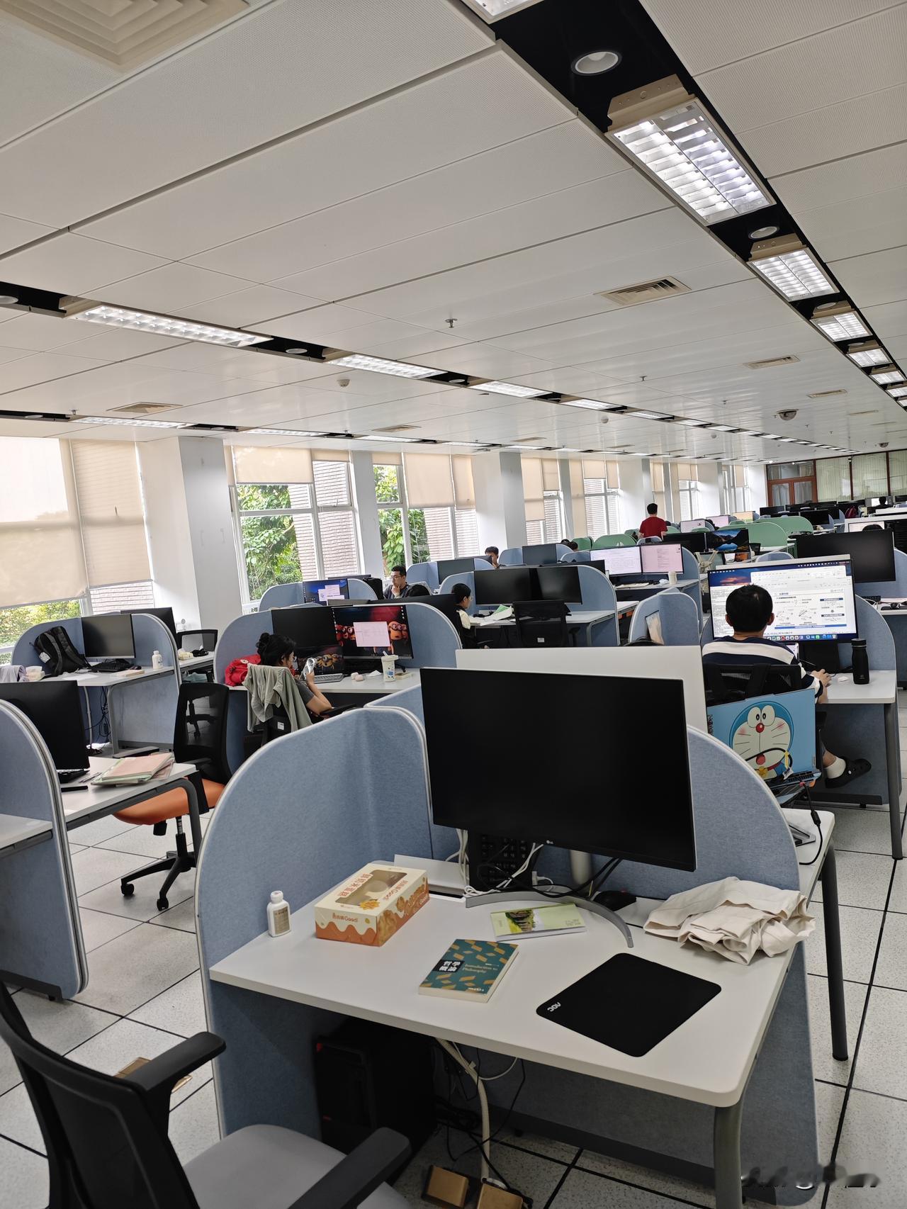 很明显这个世界离不开中国的科技成果，现在西方媒体已经开始报道说全世界都想要中国的