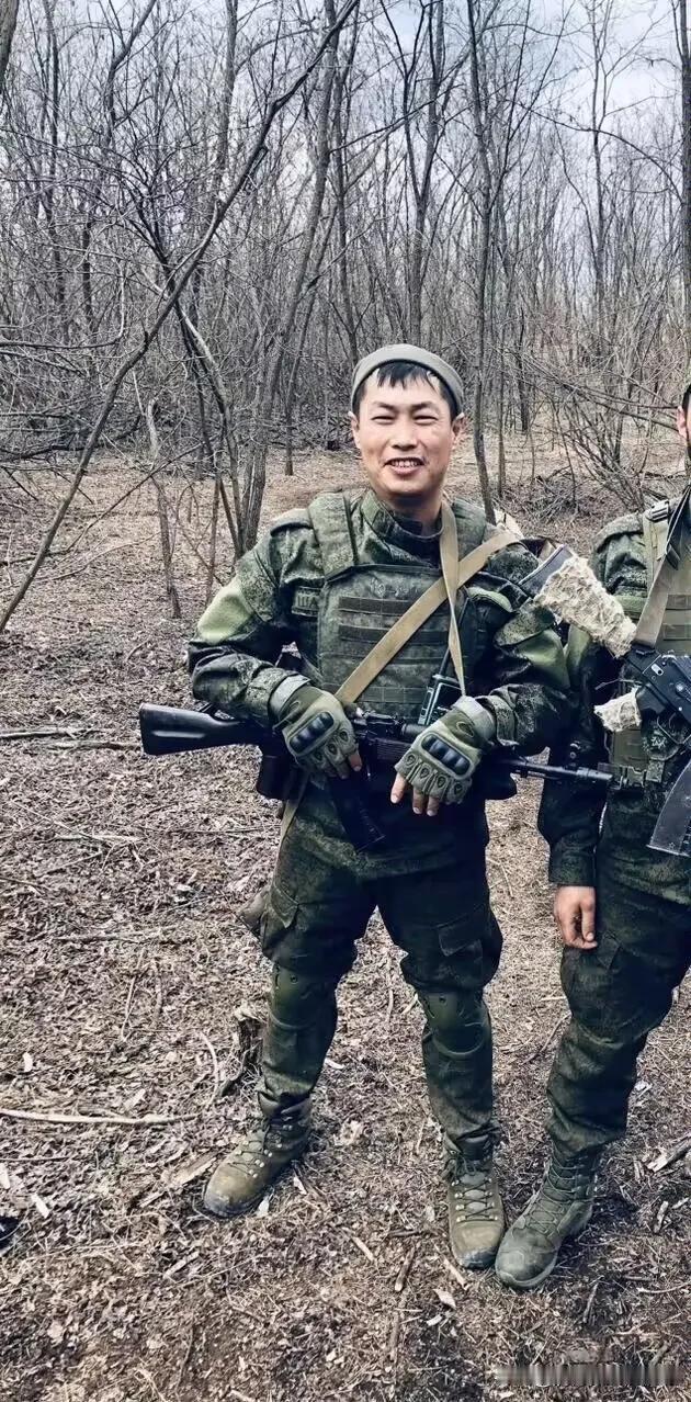 俄发布一则战场寻人启事：
1.成吉思.埃尔德涅耶维奇.巴扎洛夫（Bazarov.