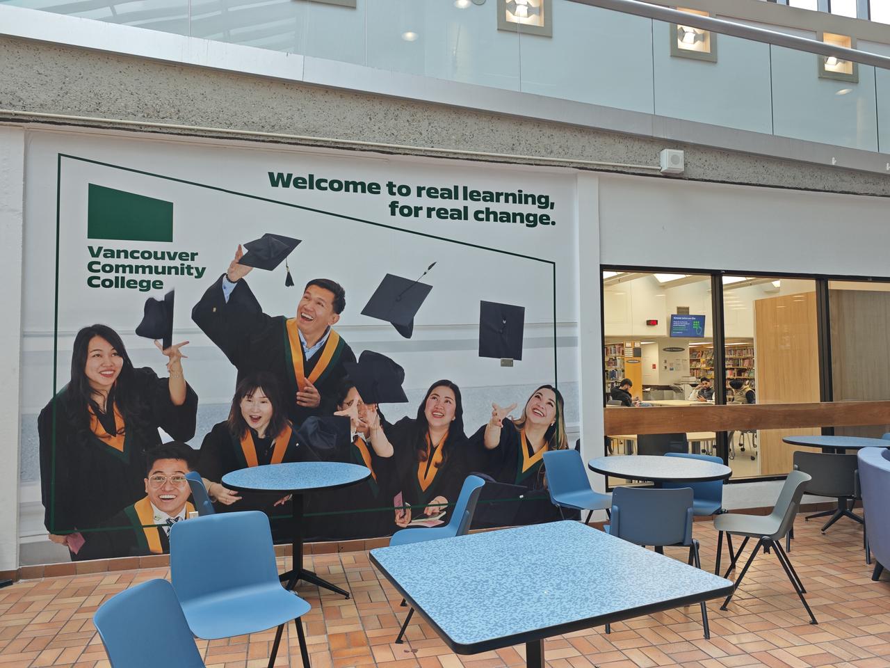 加拿大政府给钱读书，还竭力推荐实习和工作，换你会拒绝不?

在温哥华2024年做