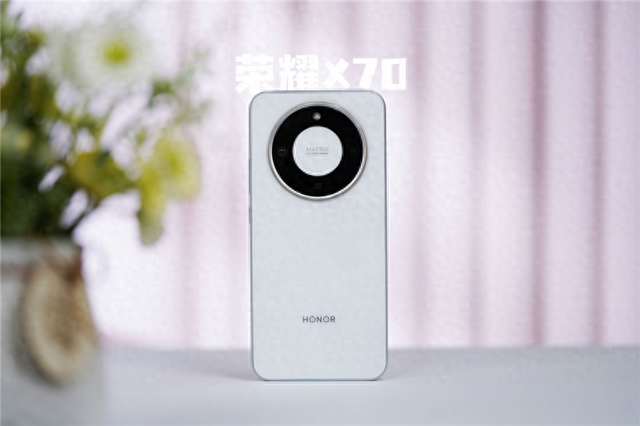 8300毫安電池、IP69K防水！榮耀X70評測：新一代耐用神機實至名歸