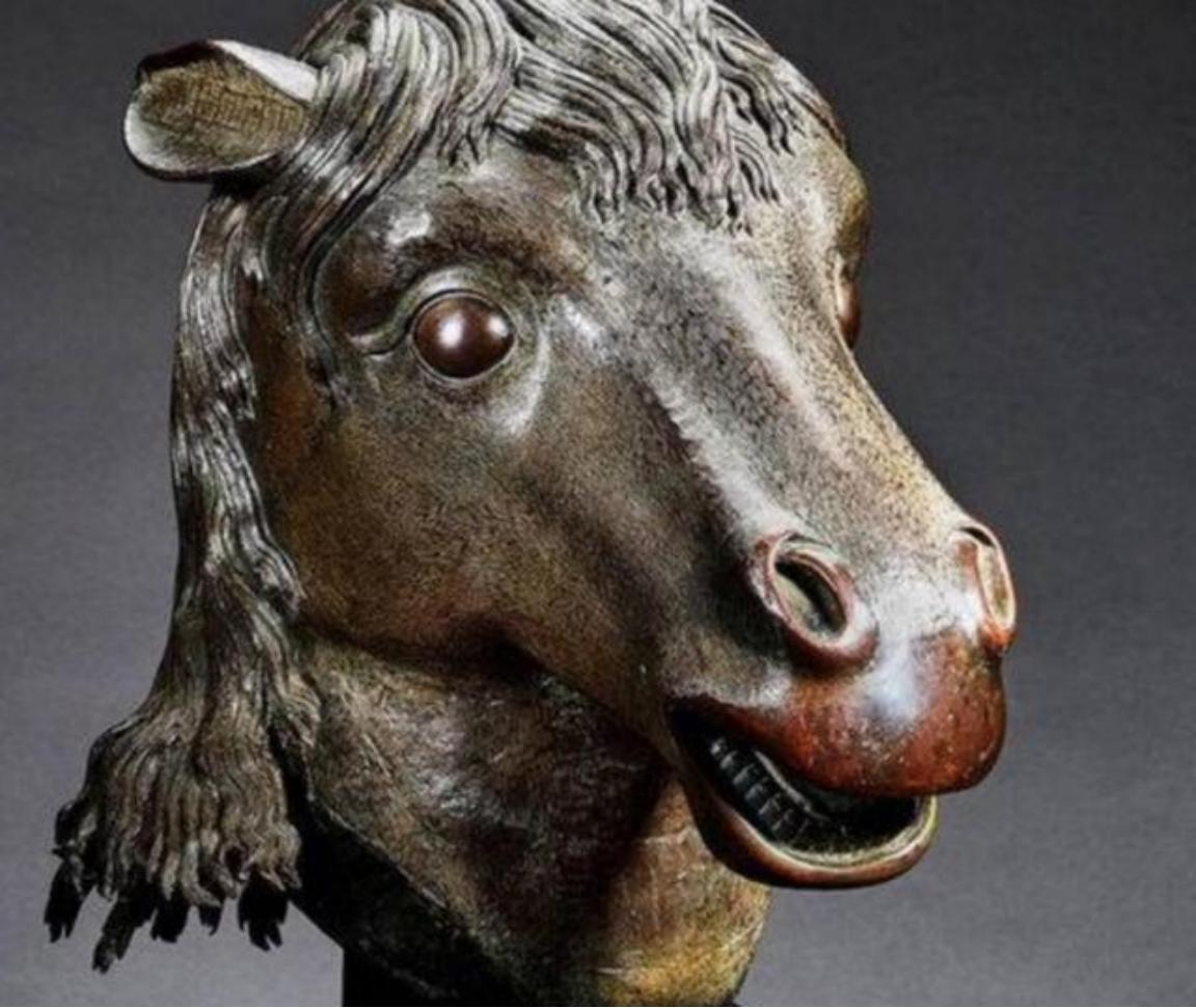 2019年，圆明园丢失的“马首”被赌王买回并捐回祖国，然而，令人没有想到的是，专