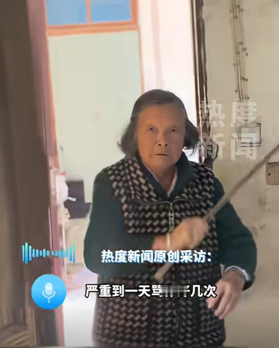 太寒心了！江西，99年女生放弃稳定工作，回乡照顾老年痴呆的奶奶3年，没想到，奶奶