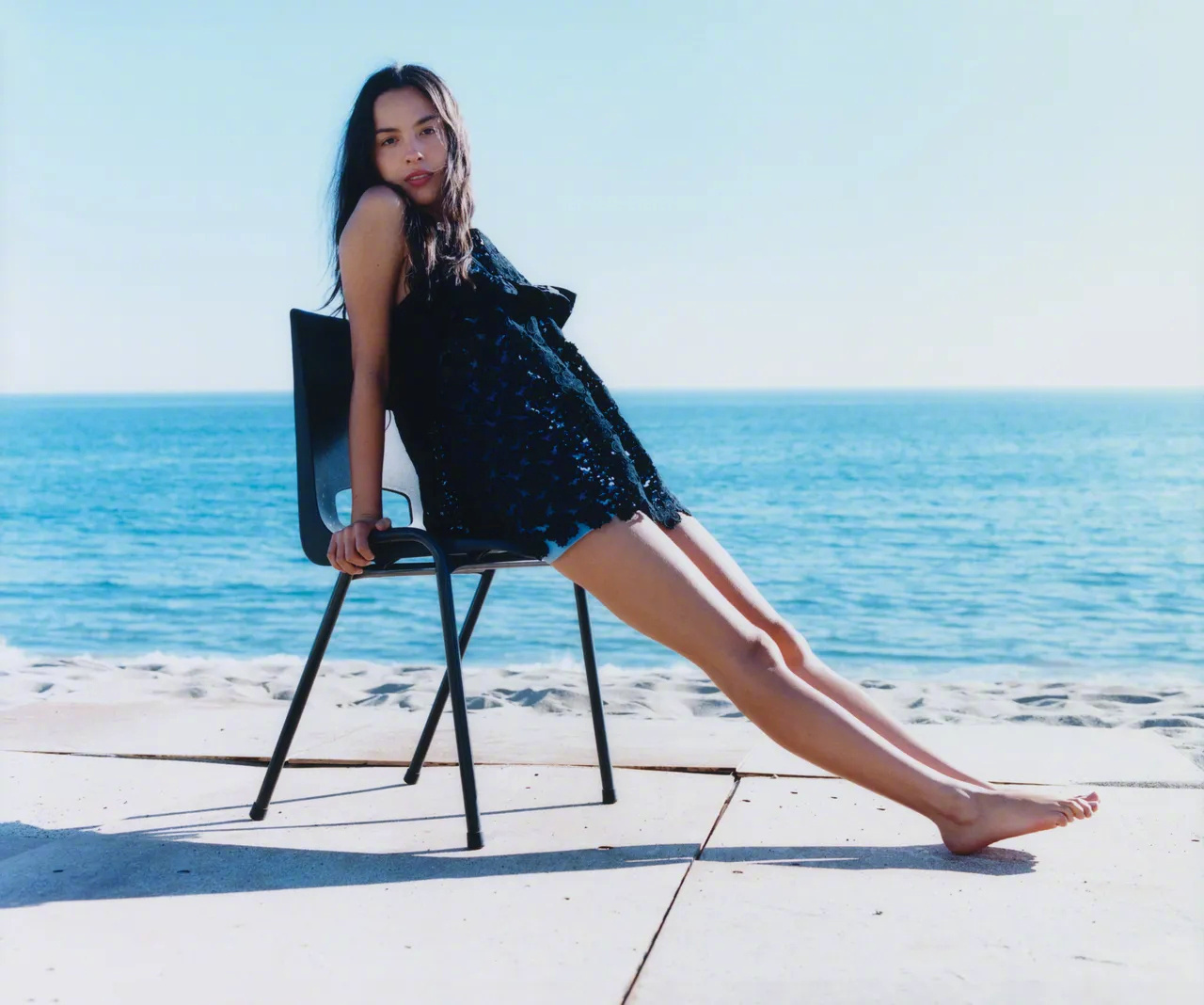 Olivia Rodrigo “娅娅” 英国版VOGUE 四月号封面，个人第三张