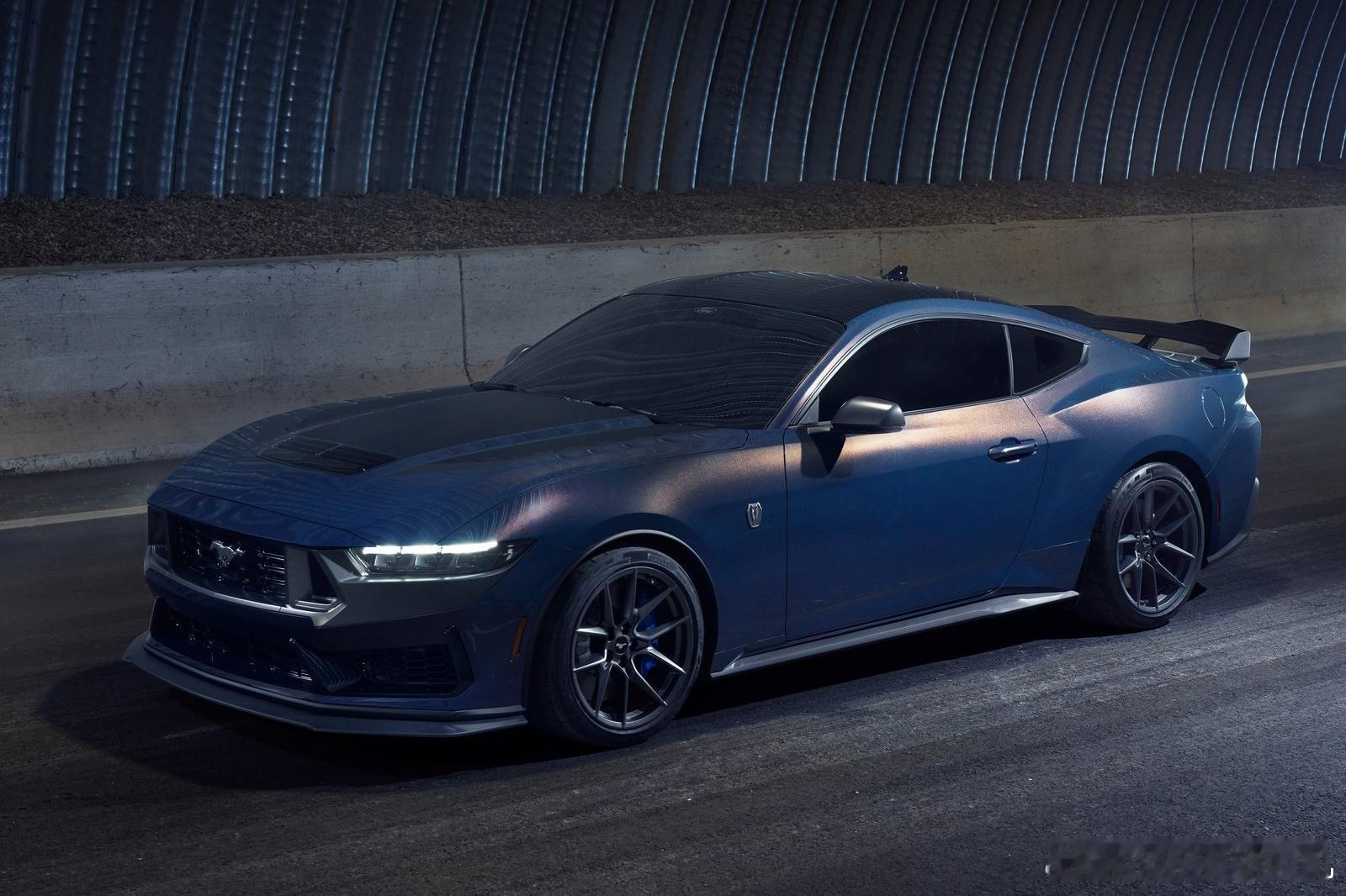 #enzo碎钞机##大v聊车# 【黑马到场！福特Mustang Dark Hor