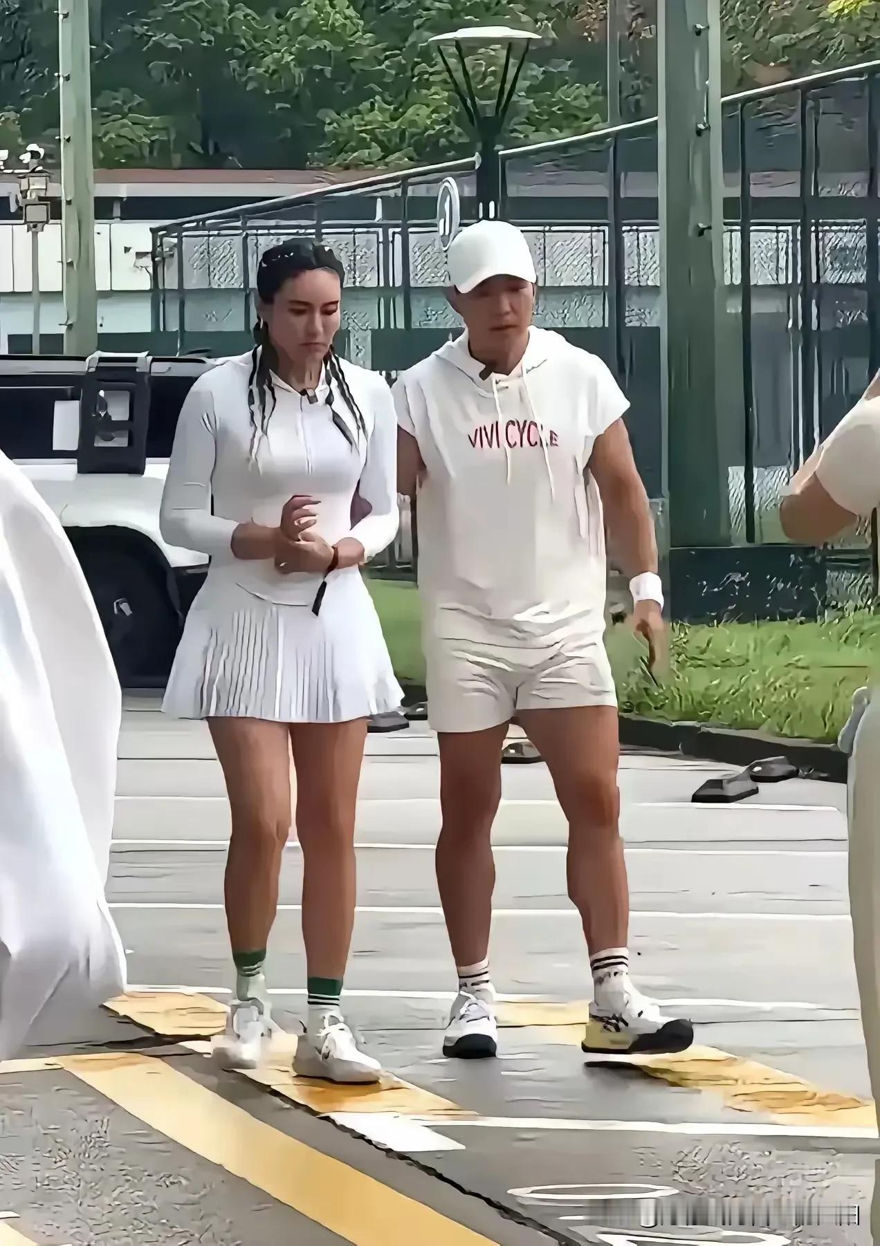 跟着刘畊宏夫妇跳操的大家都瘦了吗？“刘畊宏女孩”现在都还在跳吗？
刘畊宏老婆Vi