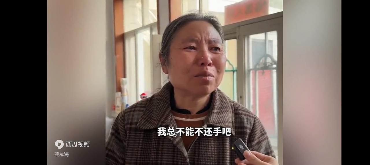 狗咬人后被摔死，这本来是鸡毛蒜皮的小事，无论如何都不至于发展成人命大案——至少被