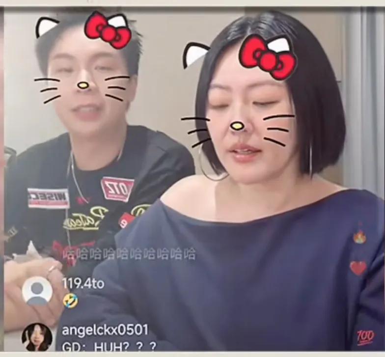 小S看她的长相，说话就是一个不好相处的人，尖酸刻薄，爱挖苦别人，爱挑刺。