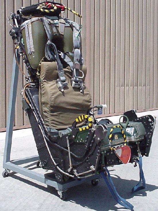 美国海军/USMC F-4鬼怪式战机配置的马丁-贝克Mk. H-7火箭弹射座椅。