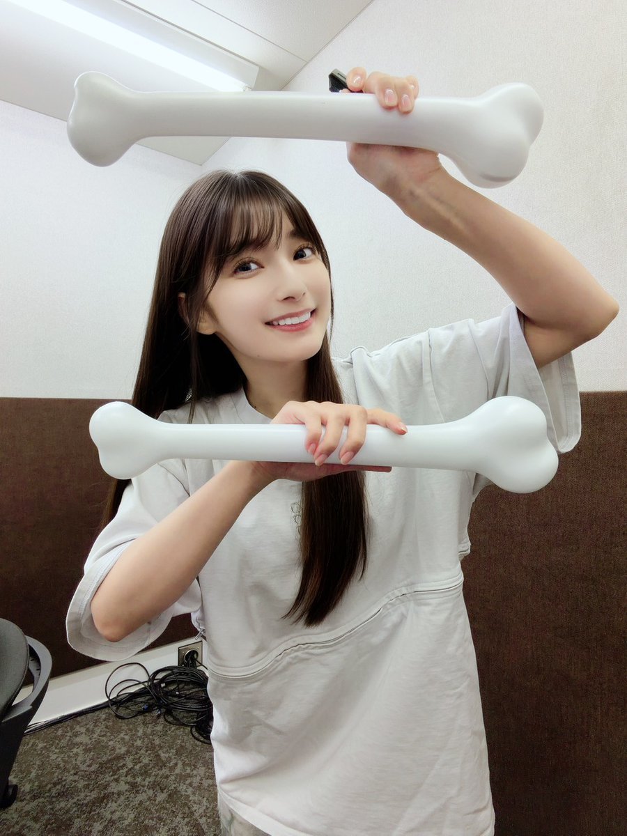 高野麻里佳