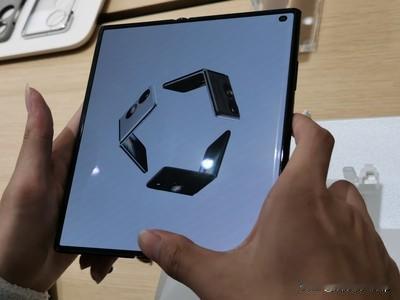 对于消费者而言，无需纠结"谁更强"，而是根据自身核心需求——是"用得稳"（三星路