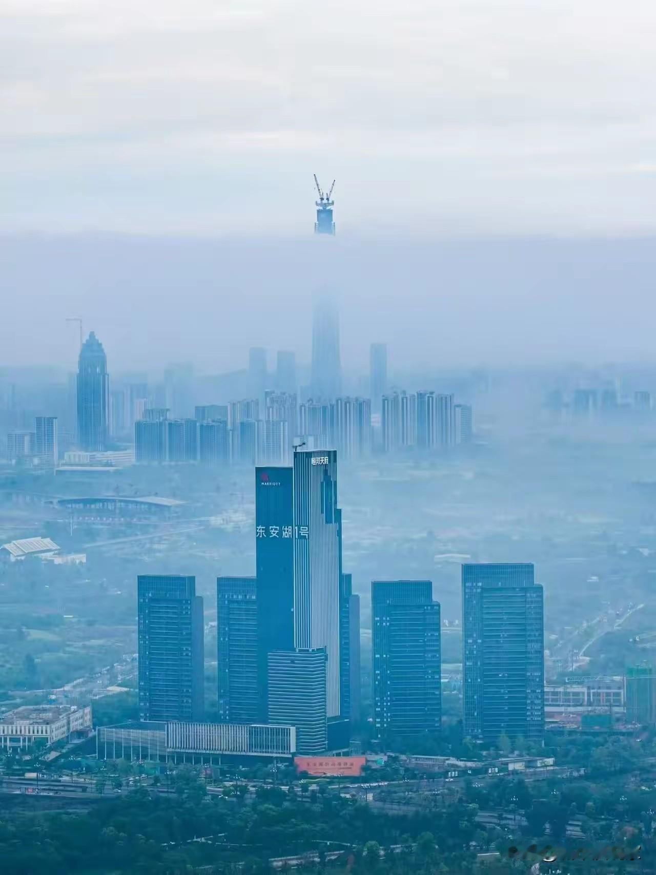 成都湖王到底是哪个？有人说逛了一圈，觉得东安湖综合来说才是NO.1，有钱就来买一