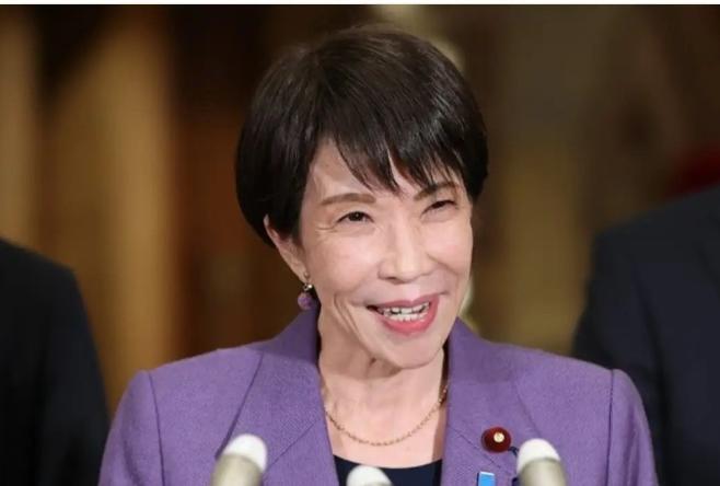 高市早苗怕啥来啥？中国 27 号公告发布，日本没等到中方的会面，等来了中方的制裁