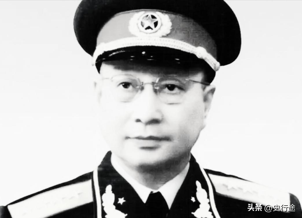 蒋介石为啥不杀陈赓，明明陈赓吃里扒外？

蒋介石为什么没有杀陈赓，这件事说起来其