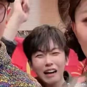 八仙子直播爆改全员加速中导演：咱们简单拉个票 八仙子：不，我们要当综艺史未解之谜