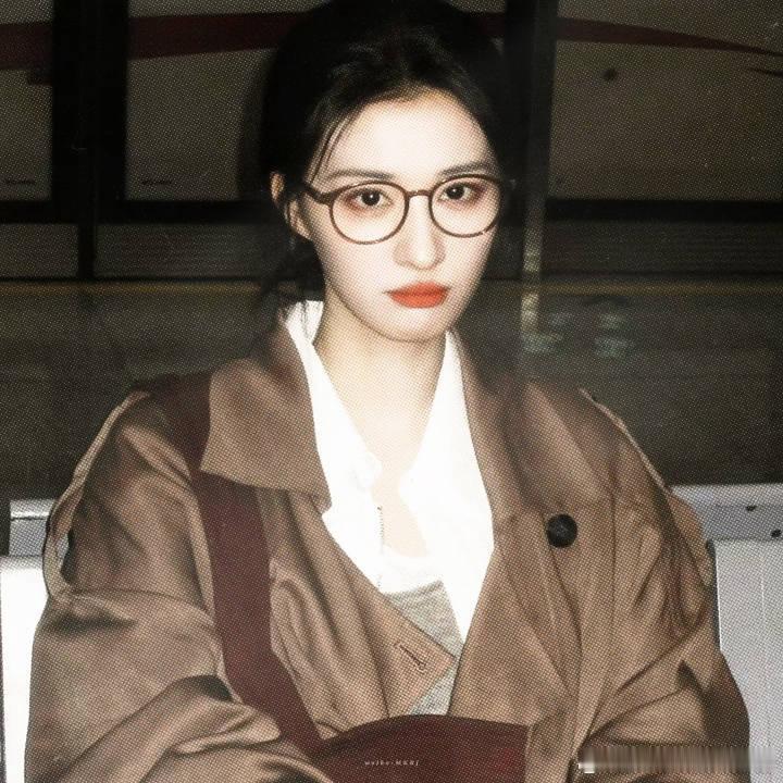 王楚然全球代商务预热！成何体统有效播剧