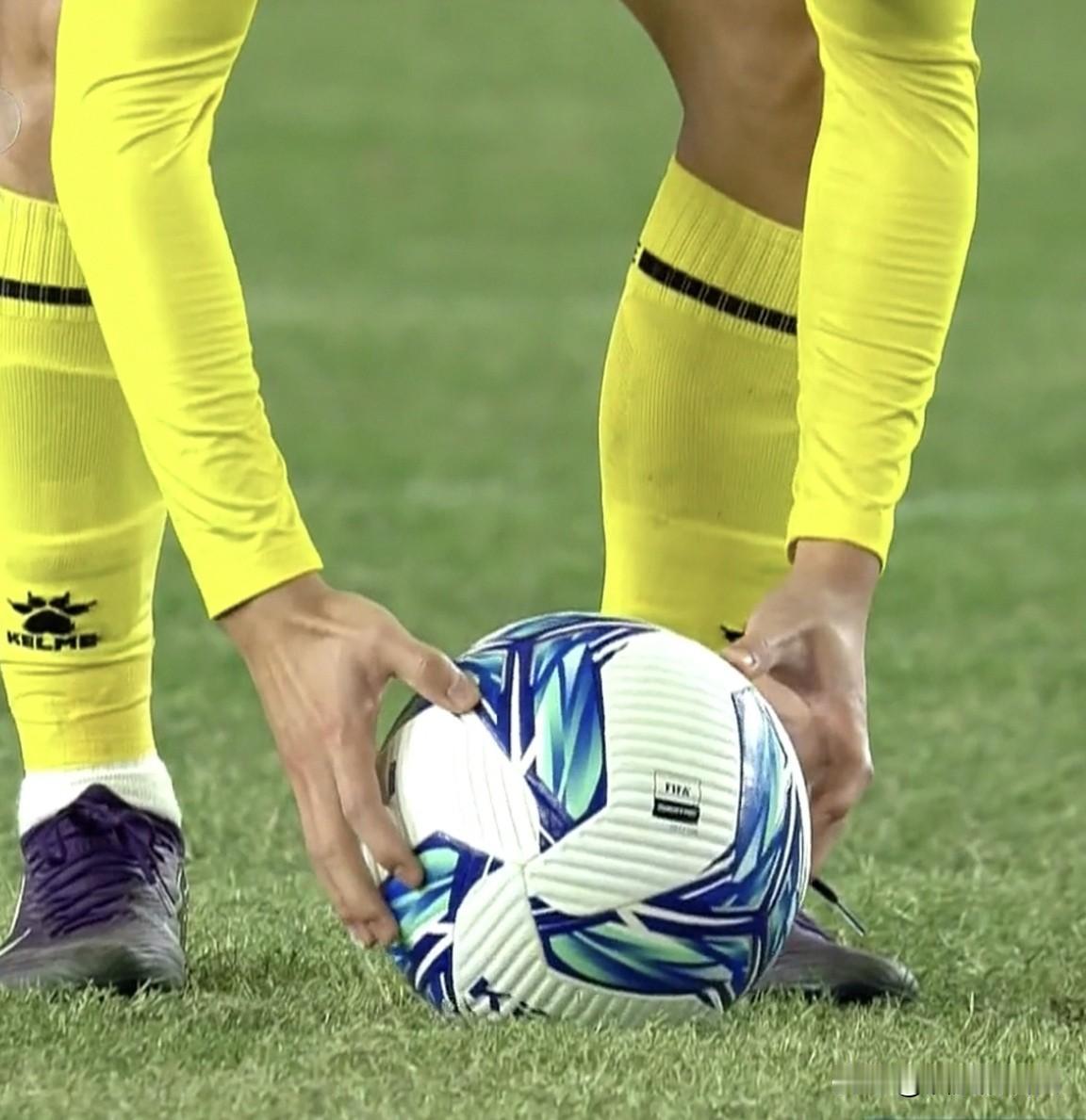 一切都有可能，
只要你有一颗勇敢的心！
泰州队苏超夺冠让人意外，
但也是情理之中