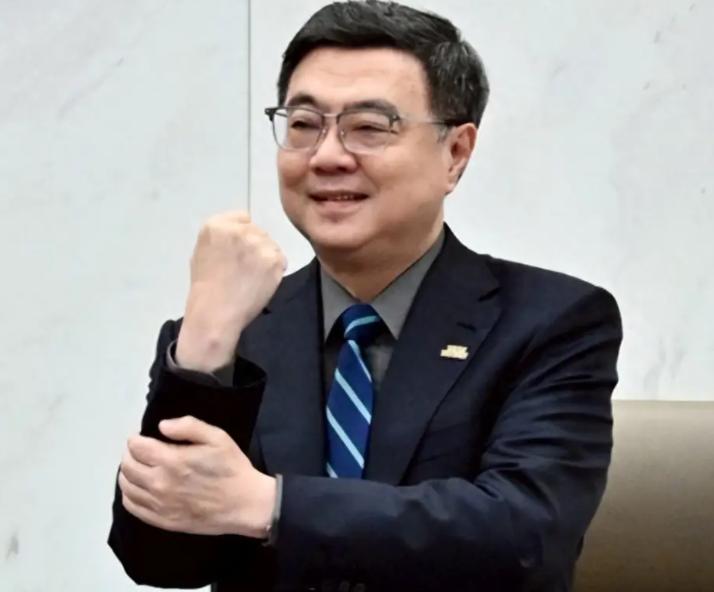 卓荣泰又跳出来造谣煽惑了！大陆 7 月 1 日正式施行《民族团结进步促进法》，他