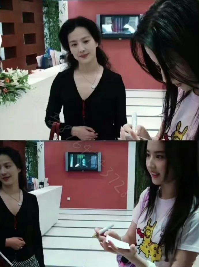 刘亦菲现在再看到刘诗诗，会不会喊妈妈啊？简直太相似了 ​​​