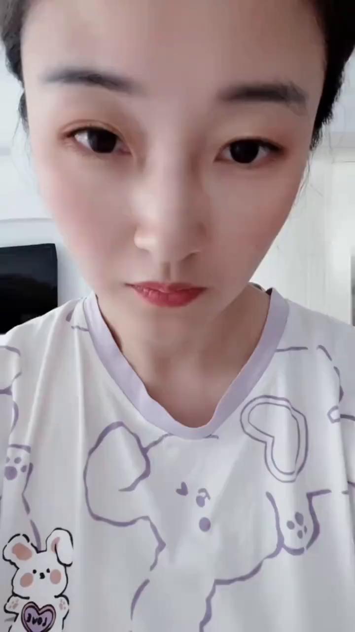 我真的是无语，小龙虾刚买到家又跳水又绿了。