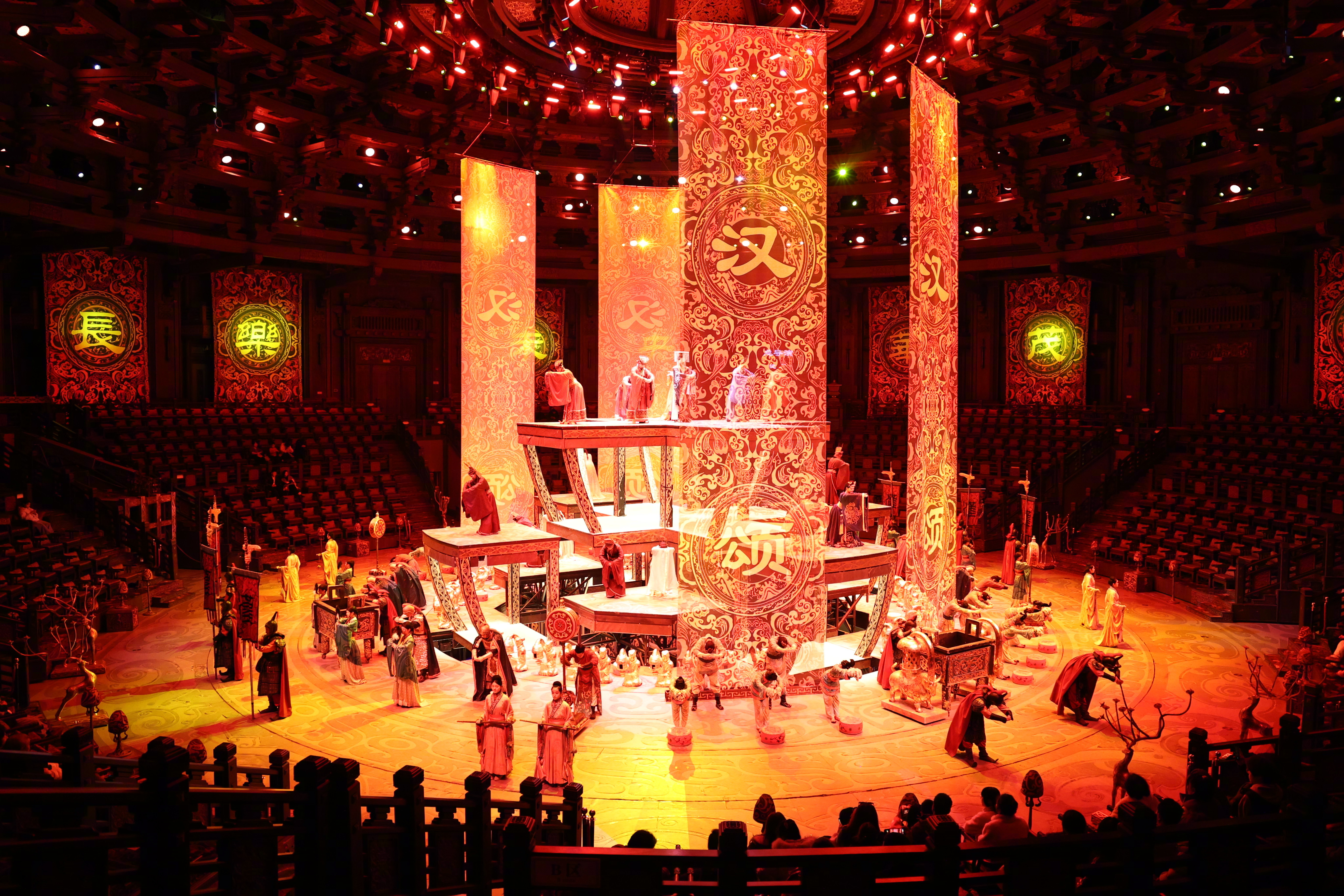 2026 马年春节，来汉中兴汉胜境解锁「汉代过年天花板」！不止穿汉服、赏汉乐，更