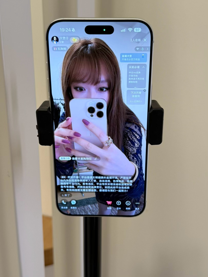 来找我玩换装小游戏 