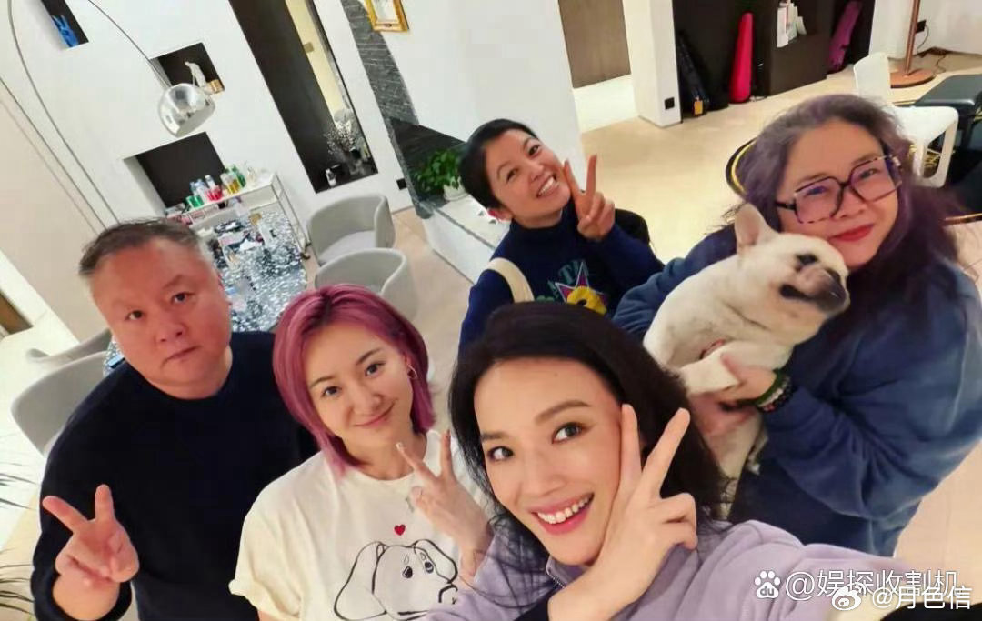 舒淇在家组局，陈坤郑伊健变化挺大，周迅脸嫩得像婴儿 ​​​