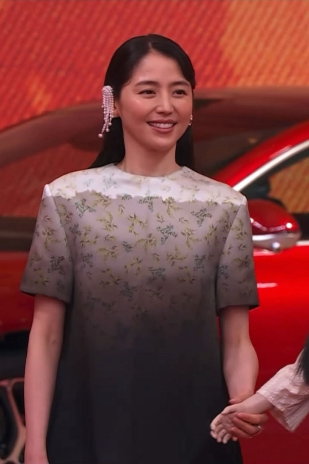 直播镜头就已经美的不知天地为何物了，38岁的长泽雅美，气血很足的美[awsl][