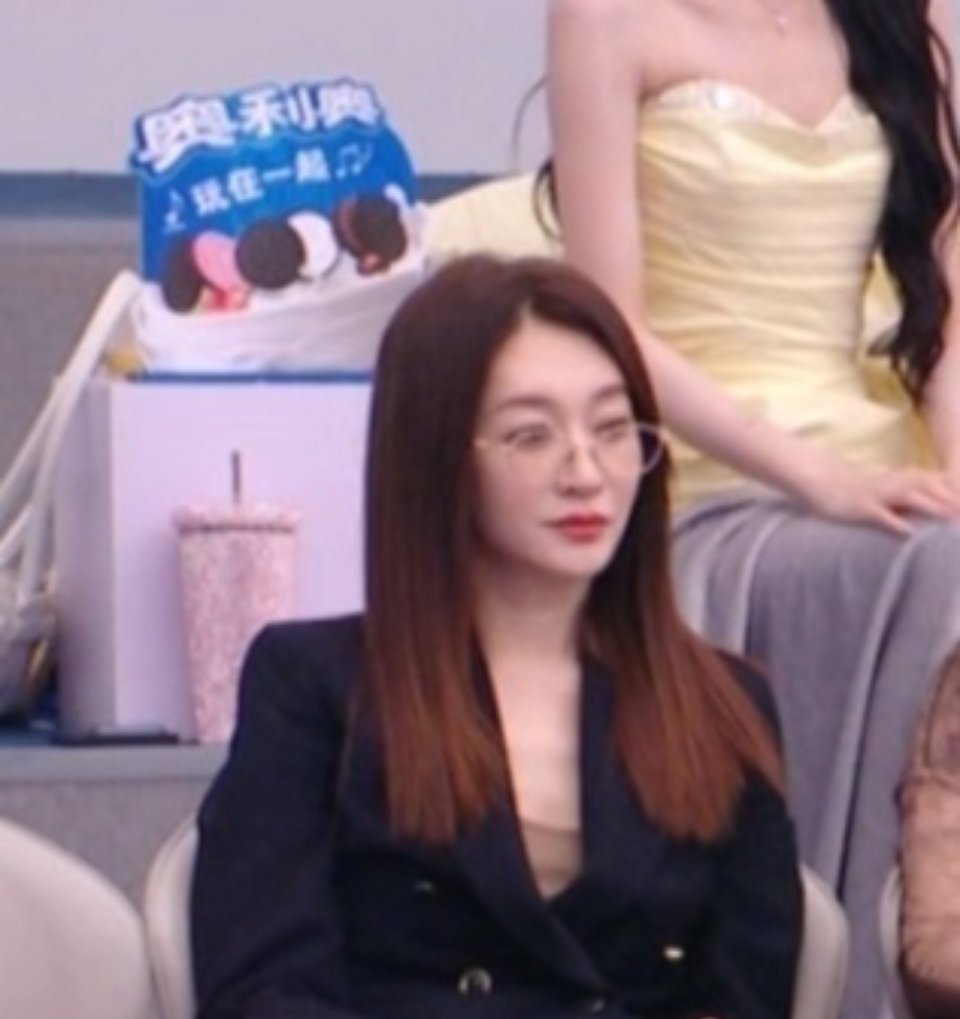 大姐姐今天这么帅，是要勾引小妹妹们吗？ 