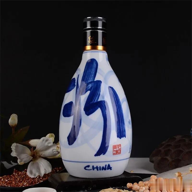 端午节 饮 酒“怪 象”：不碰茅 台、不喝五 粮 液，反而对这4款“口粮 酒”青