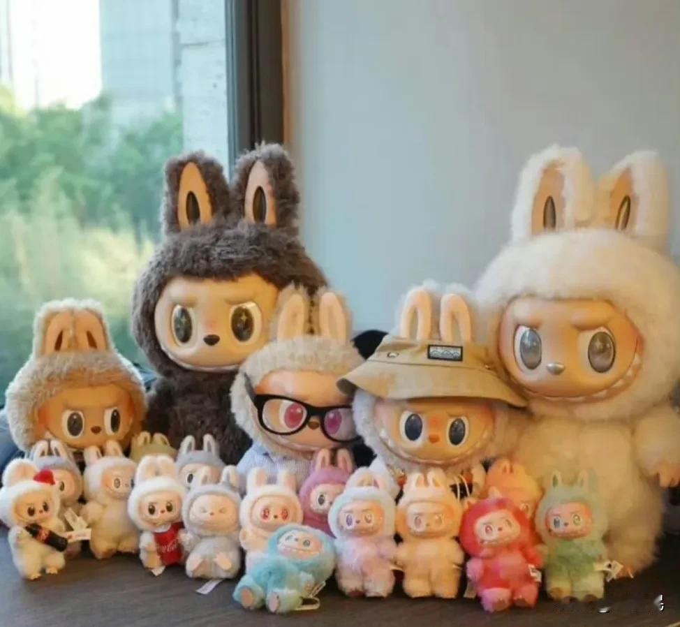 通过 “Labubu现象”我有一个很初级的思考，就是中国不仅在工业、科技、汽车、
