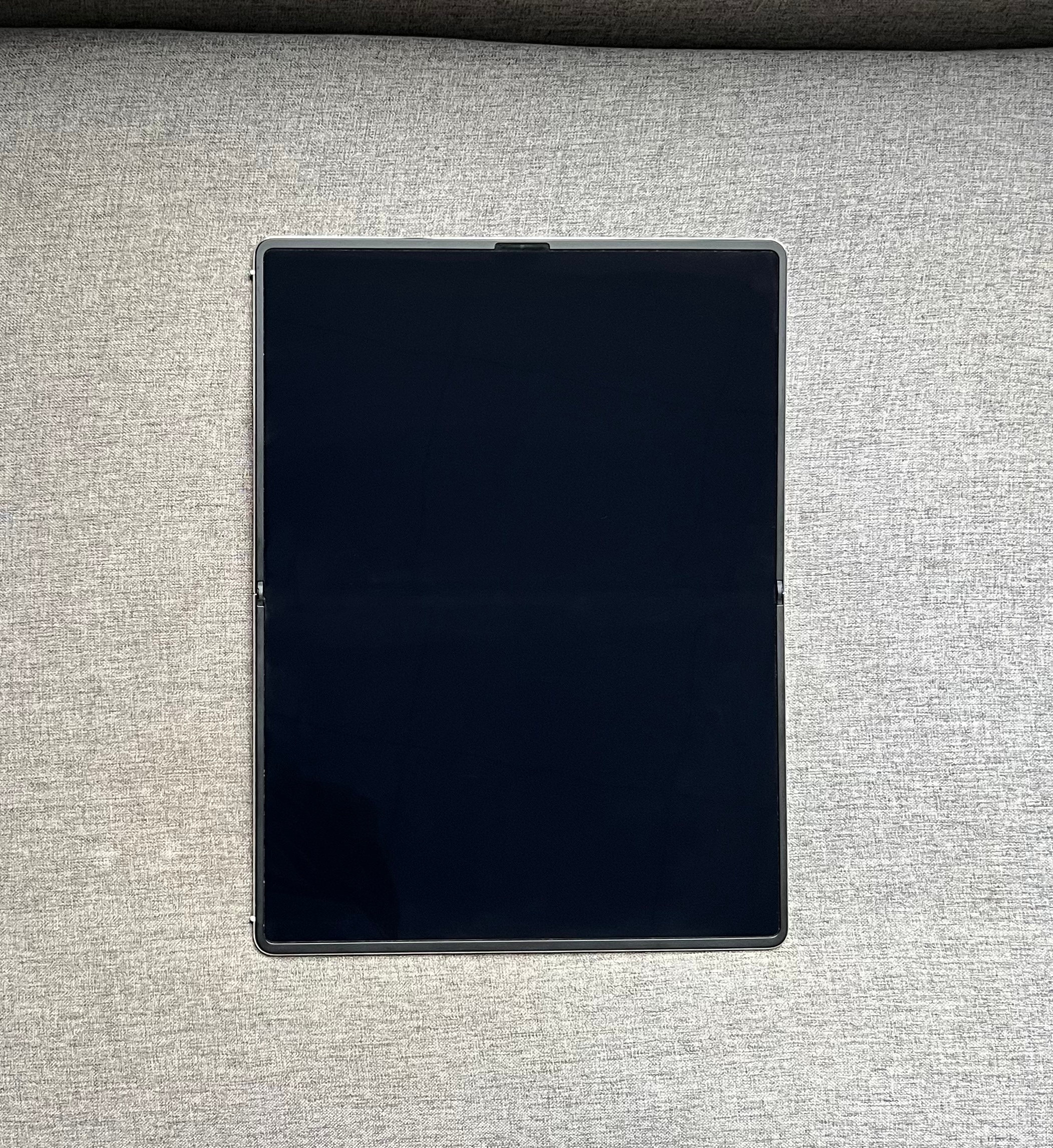 华为MateBook Fold非凡大师 32+1TB天际白，屏幕完美，中框细微磕