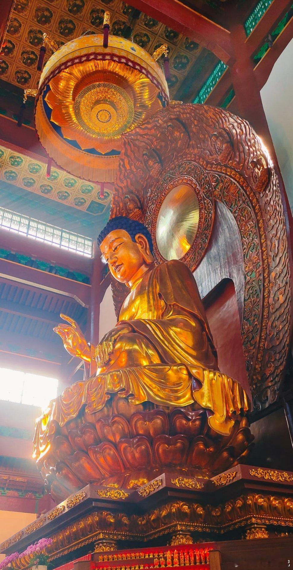 周三盘前思路指数主升图形，五日线预期。今天情绪分歧，英维克利空带着科技分歧，但科