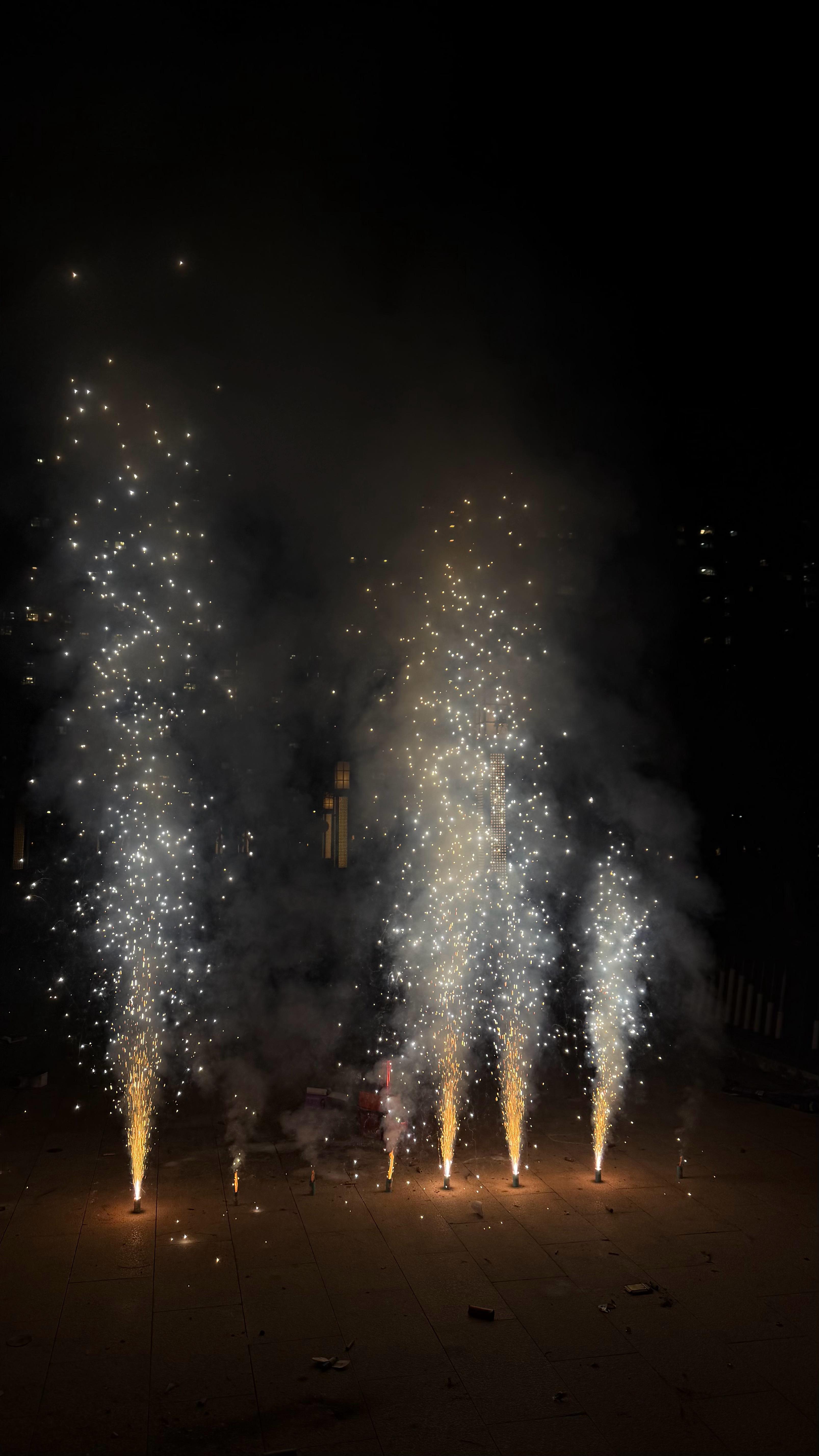 祝大家除夕夜快乐 