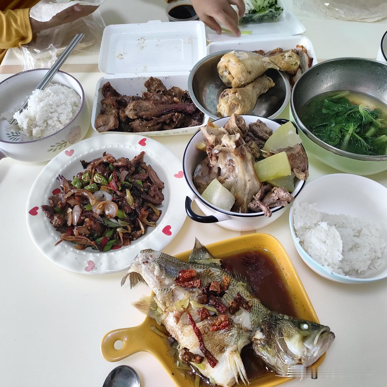 今天老二生日，今天他问我:今天是我的生日，你想要什么礼物？
      这还是第