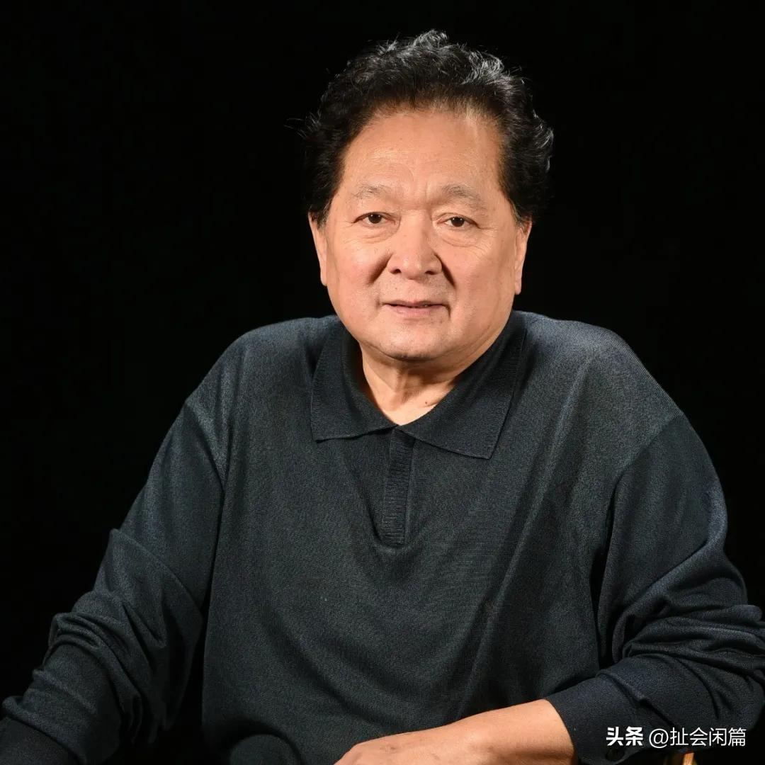 朗诵名家瞿弦和与妻子张筠英，携手走过了金婚岁月！
 
瞿弦和生于1944年，是国