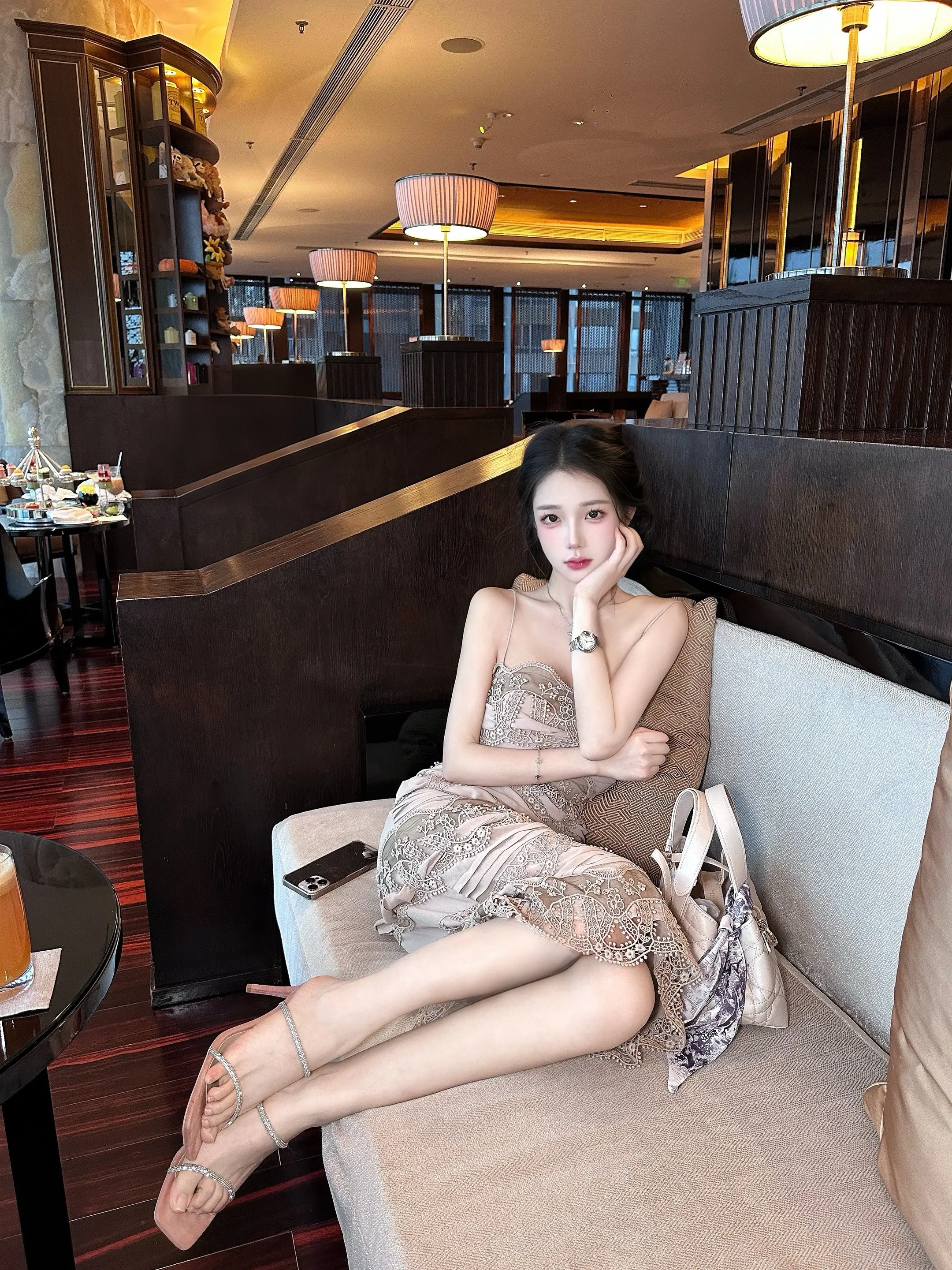 你太过于专注未来 却没有意识到 今天正是你多年前祈求的模样