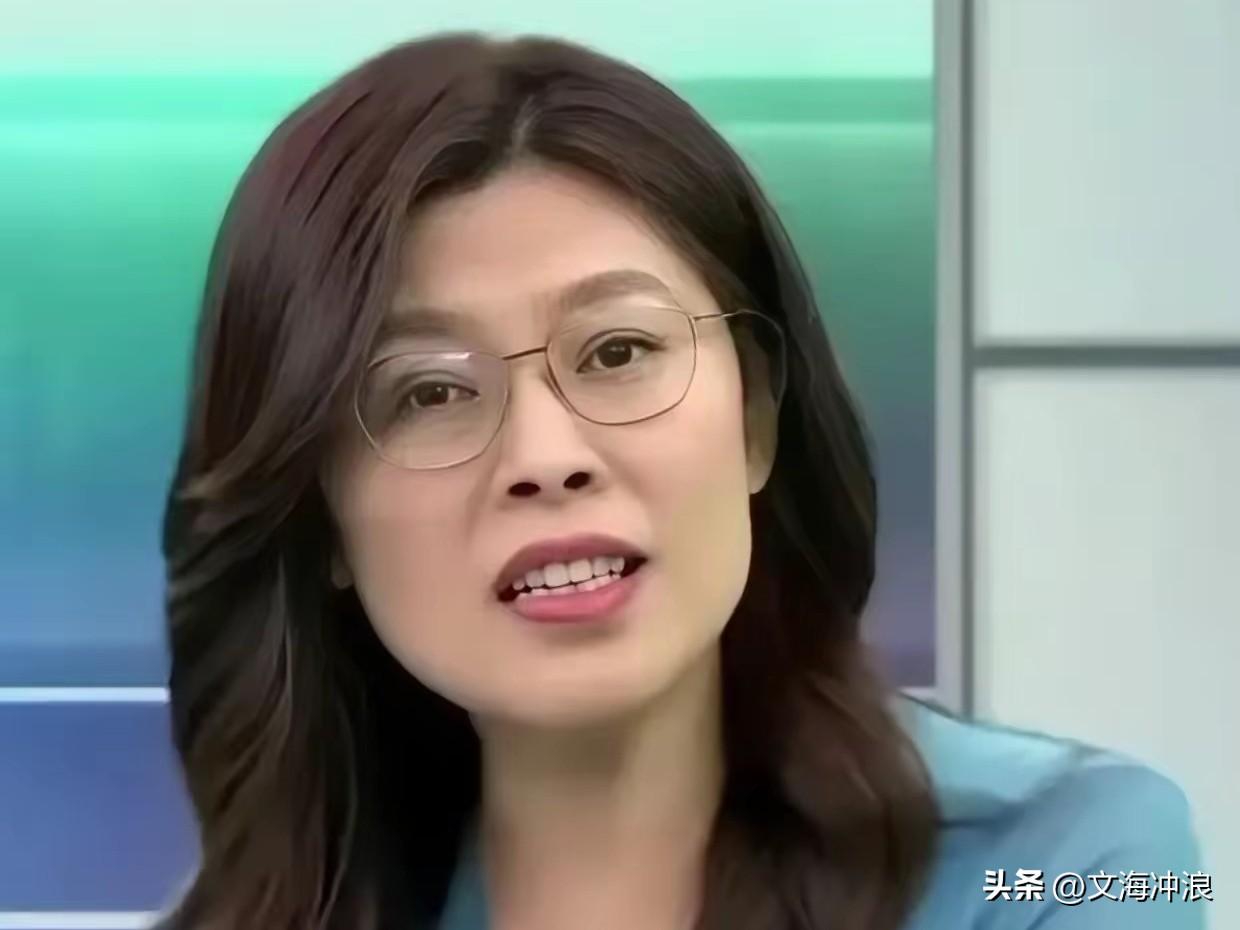 关键时刻的一“扶”！
就在国民党主席郑丽文在遭受民进党围堵的时候，北京出手拉了郑