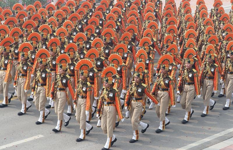 2026年1月26日，印度为庆祝第77个共和国日举行阅兵式，其中女兵摩托车“叠罗