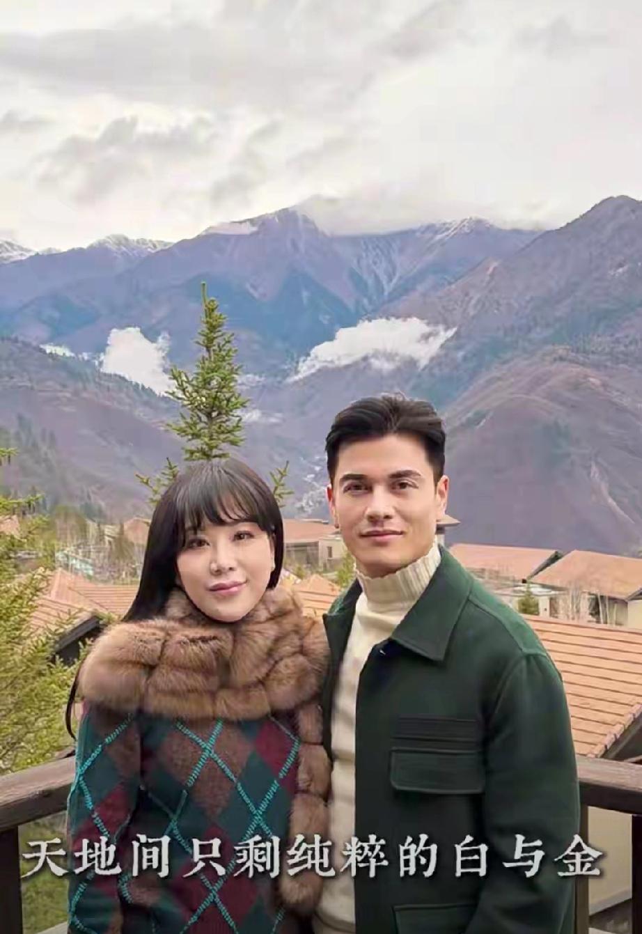 太甜！吕良伟夫妻九寨沟度假，牵手同行尽显岁月深情
 
     近日，吕良伟携妻