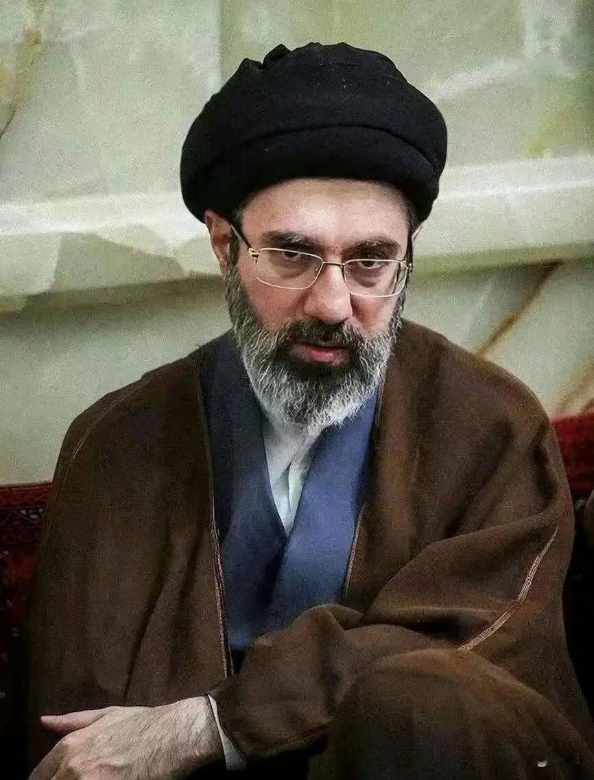 伊朗摊牌了
4月16日，伊朗最高领袖军事顾问穆赫辛·雷扎伊直接摊牌：伊朗已做好“