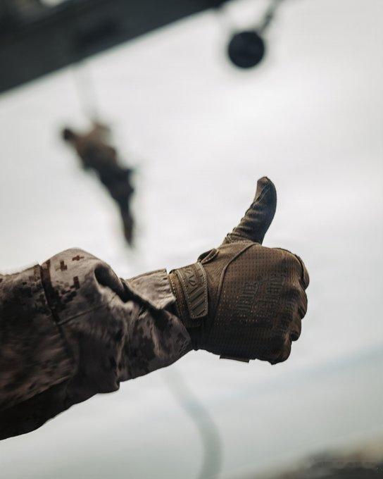 美军正在酝酿近几十年来最大规模的顶层重组。根据多家媒体2025年12月15-17