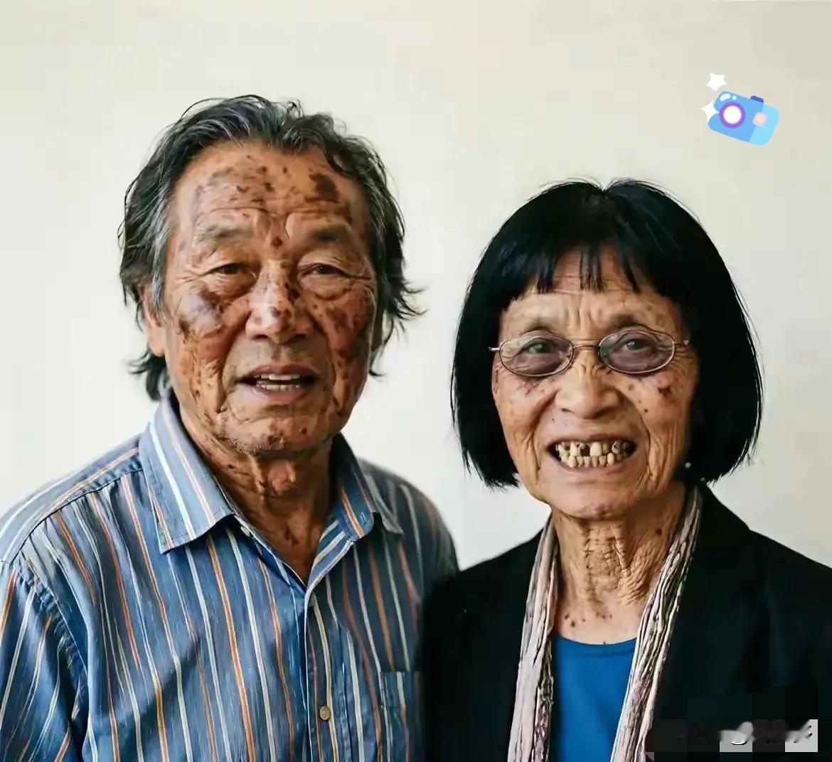 闹了许久的美院作品丑化事件，官方处罚结果落地。丁荭、刘翔鹏都被问责，处罚轻重不一