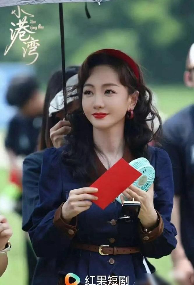 杨蓉也跑去红果视频拍短剧了
她也属于有价无市的女演员，这几年几乎没接到几部剧，她