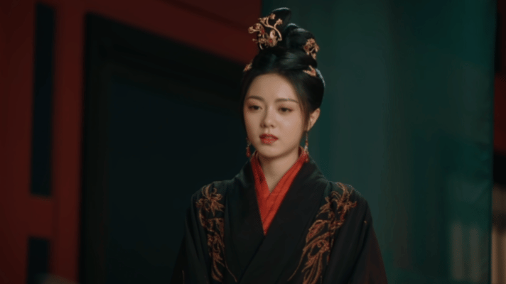 #苏容卿一边毁灭一边求全# 人生路上，谁不是一边在毁灭过去的自己，一边又在追求全