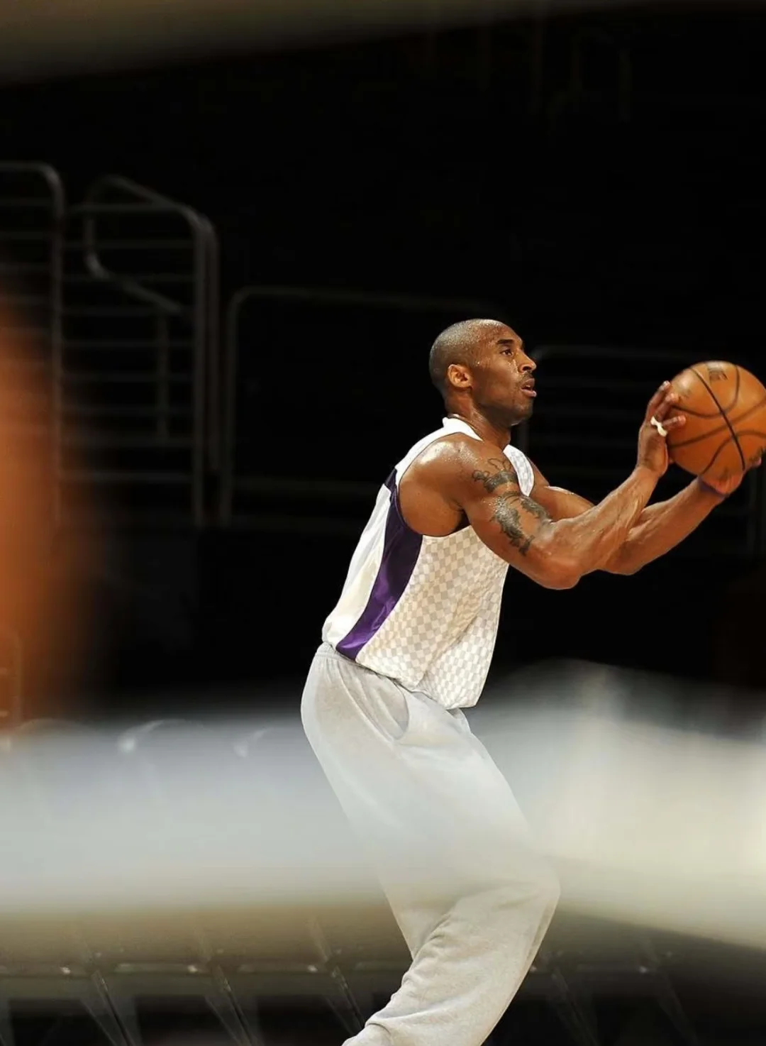 所以当大家情绪不稳定，内耗时