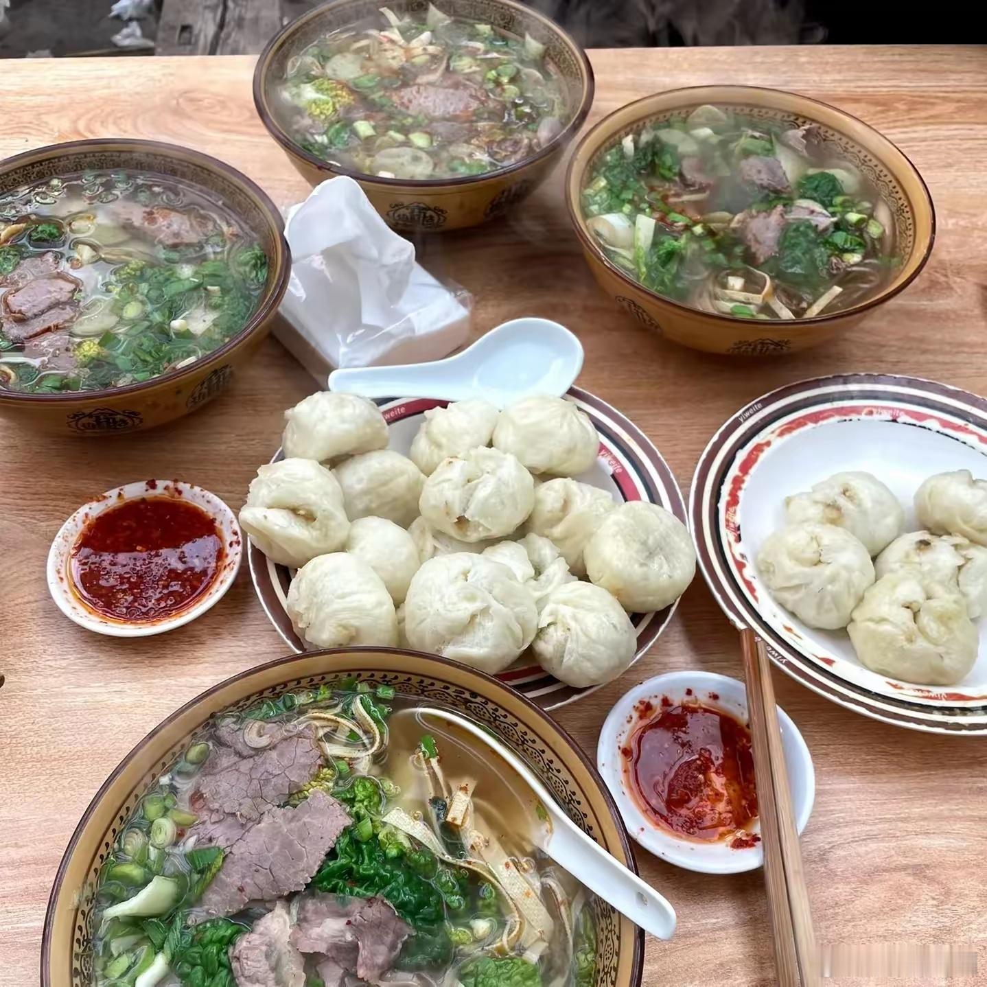 深圳城中村，这桌早餐100贵吗？[并不简单] 