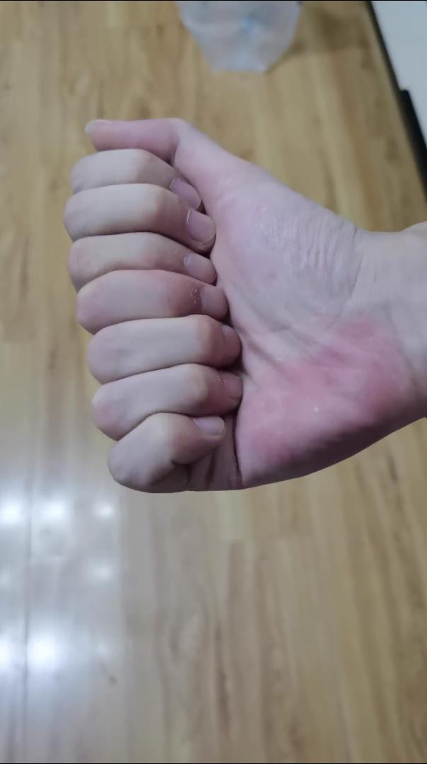 这是一只手还是两只手[抠鼻]